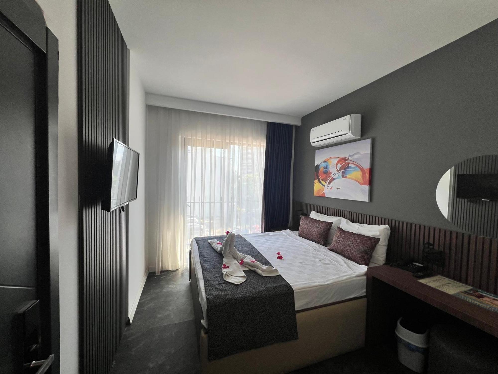 אנטליה Wolf Of The City Hotel & Spa מראה חיצוני תמונה